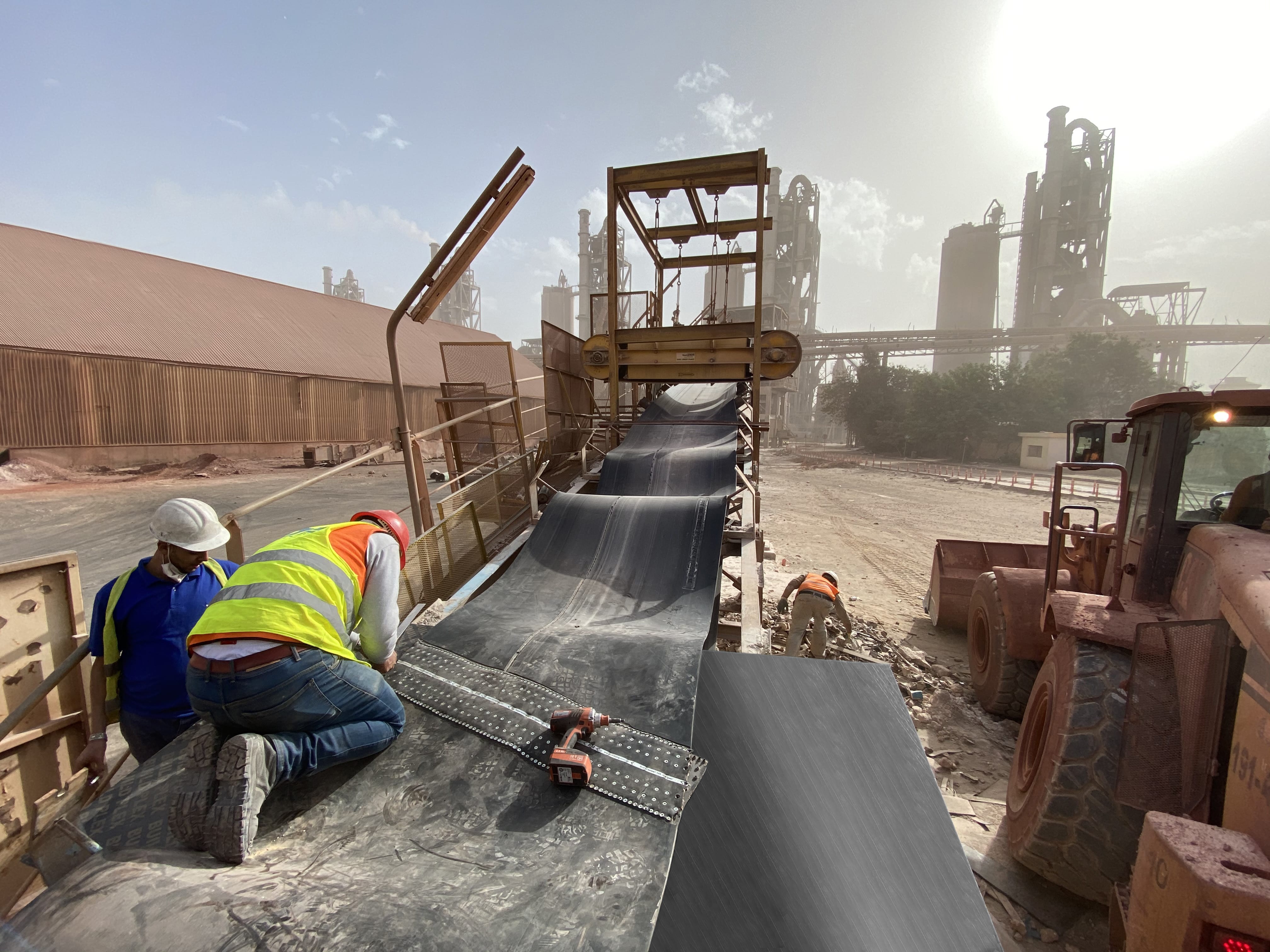 SUPER-SCREW® Соединение в цементных работах