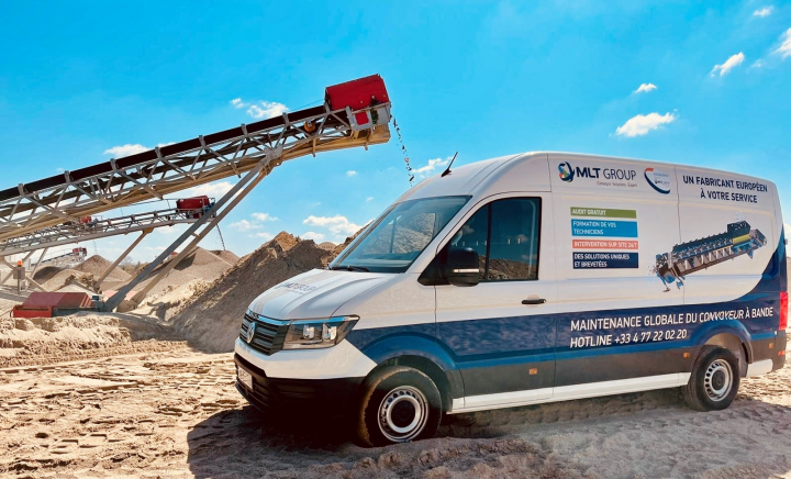 On-site service truck